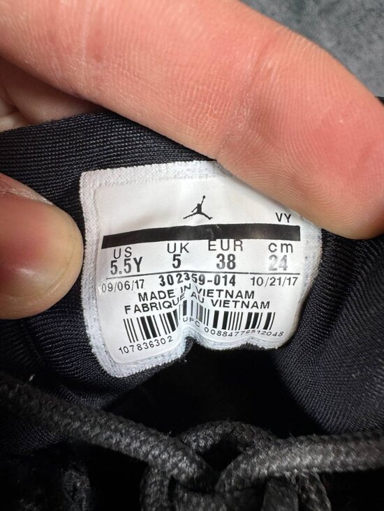 Size 5.5Y | Jordan 9 Patent Bred With Box | Pre-Owned main image 5